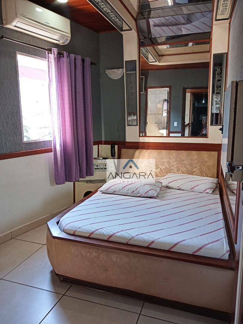 Hotel à venda com 13 quartos, 300m² - Foto 1