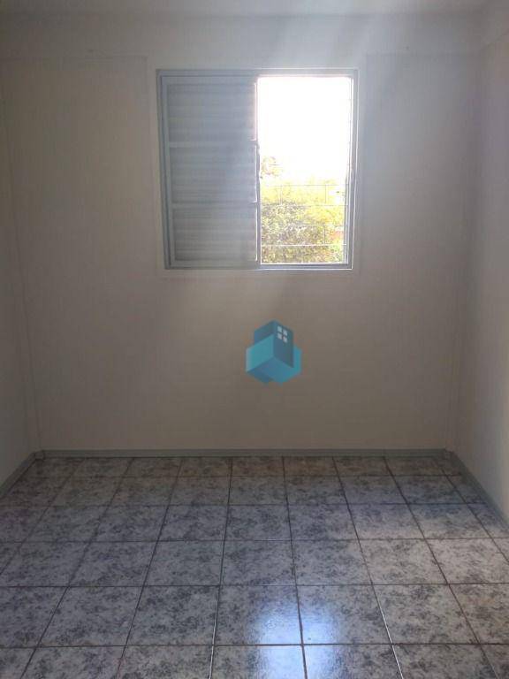 Apartamento à venda com 2 quartos, 57m² - Foto 2