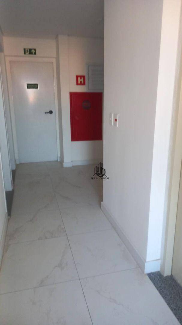 Apartamento à venda com 2 quartos, 65m² - Foto 2