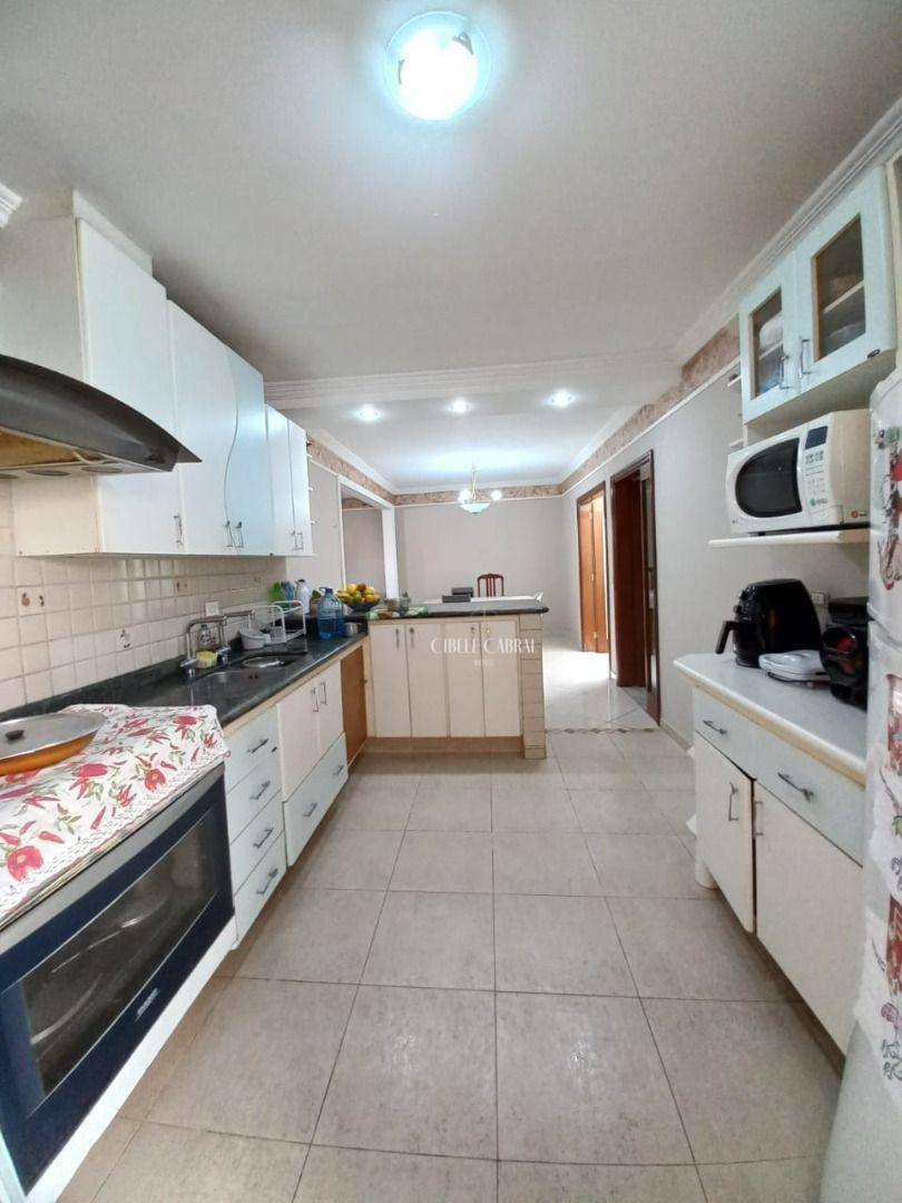 Casa à venda com 3 quartos, 162m² - Foto 12