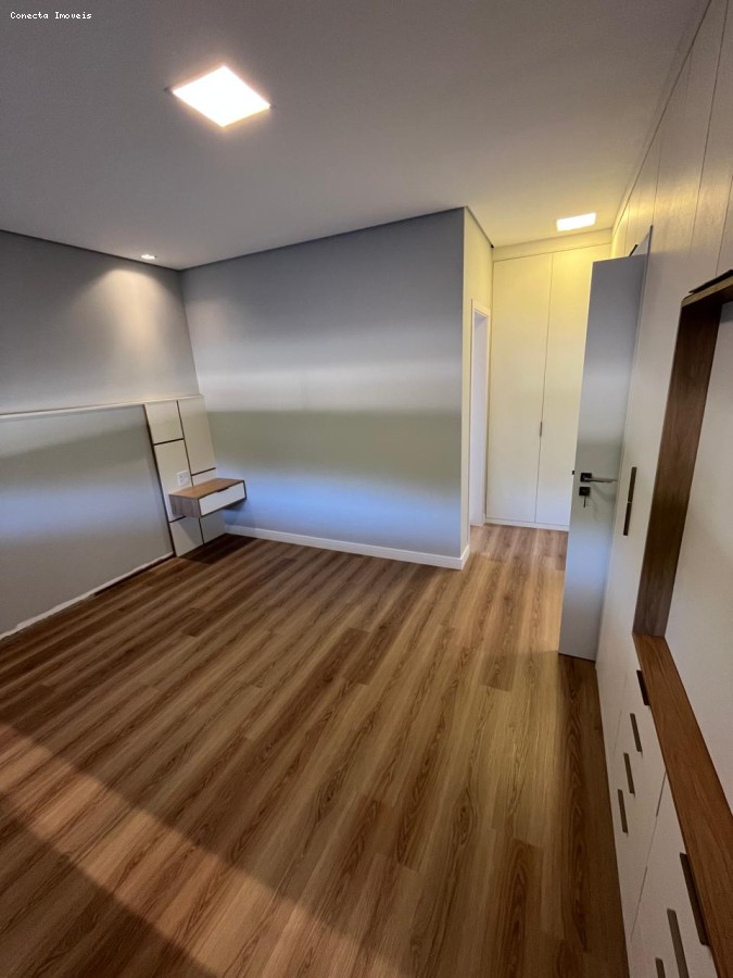 Casa de Condomínio à venda com 3 quartos, 181m² - Foto 32