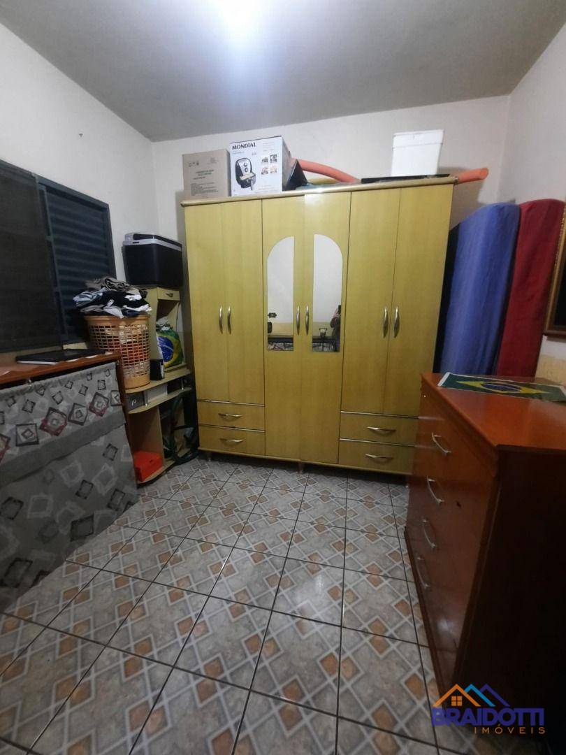 Casa à venda com 6 quartos, 300m² - Foto 16