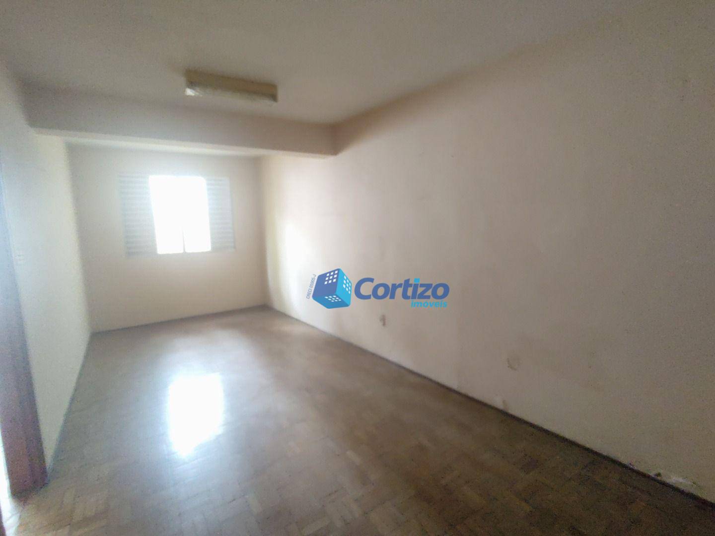 Casa à venda com 2 quartos, 225m² - Foto 15