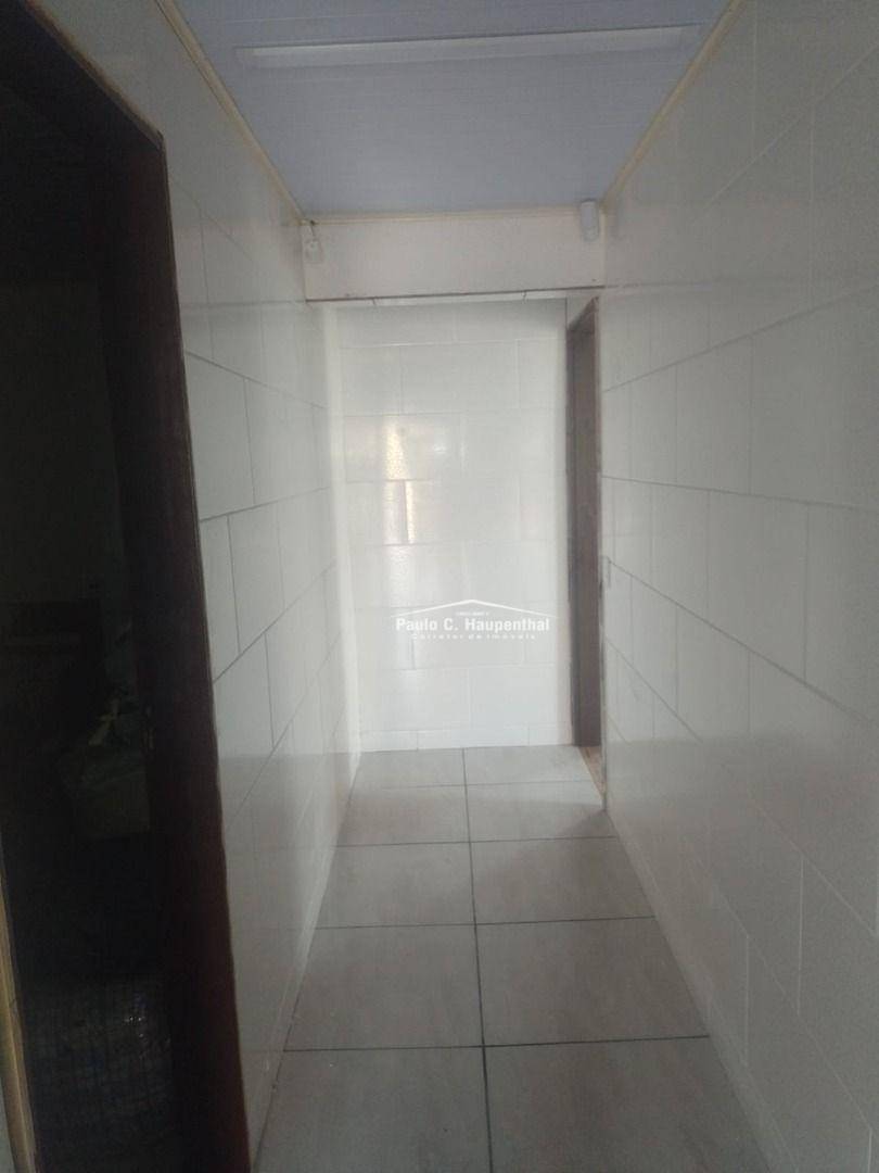 Casa à venda e aluguel com 3 quartos, 195m² - Foto 17