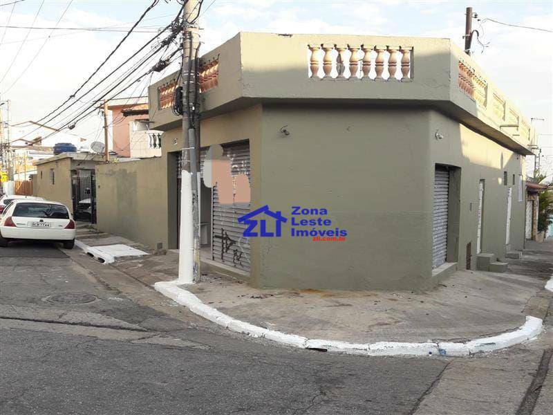 Sobrado à venda com 4 quartos, 250m² - Foto 1