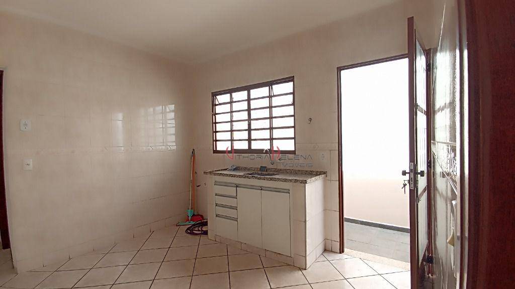 Casa à venda com 3 quartos, 95m² - Foto 9