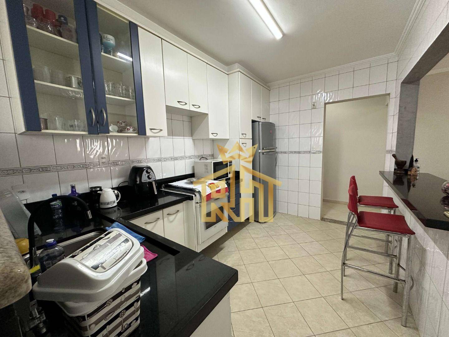 Apartamento à venda com 1 quarto, 61m² - Foto 18