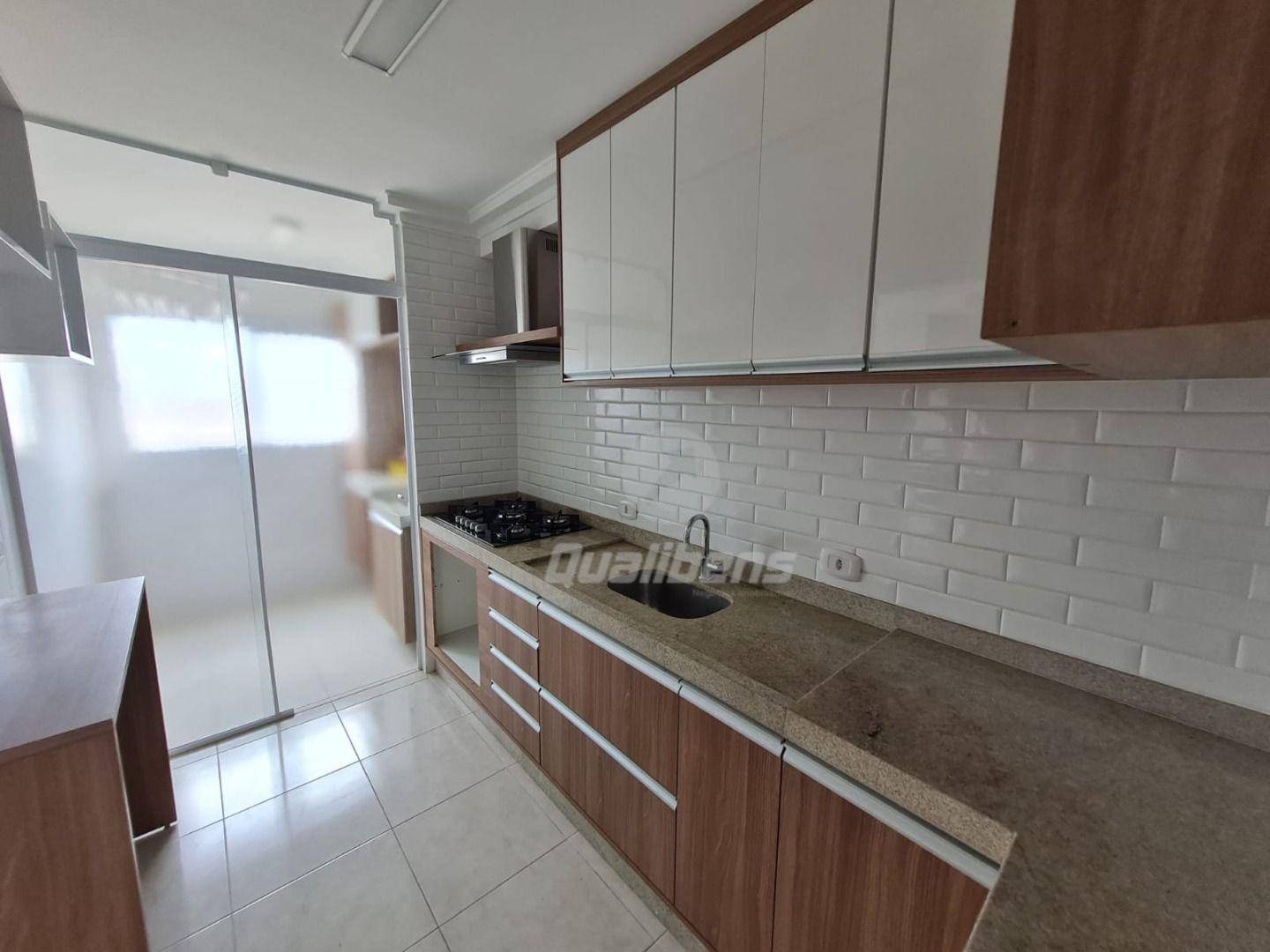 Apartamento à venda com 2 quartos, 58m² - Foto 1