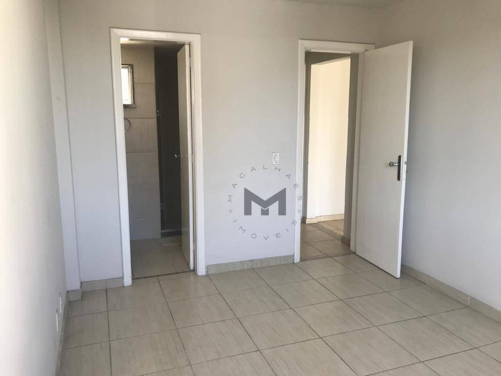 Cobertura à venda com 3 quartos, 200m² - Foto 14