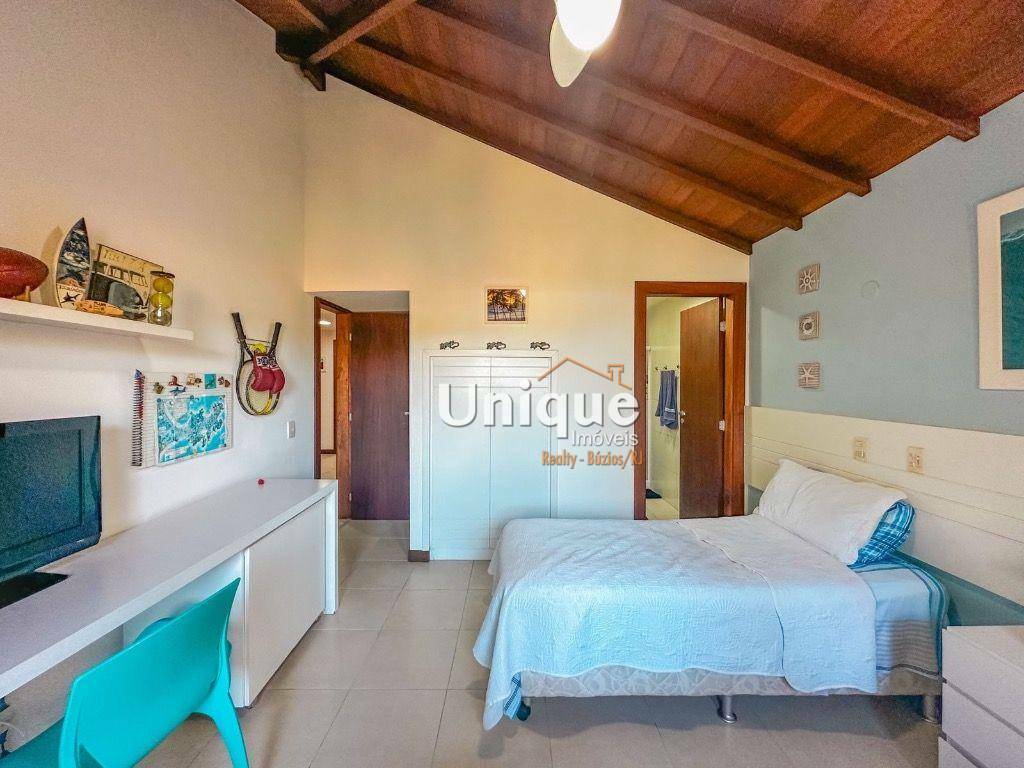 Casa à venda com 6 quartos, 260m² - Foto 20