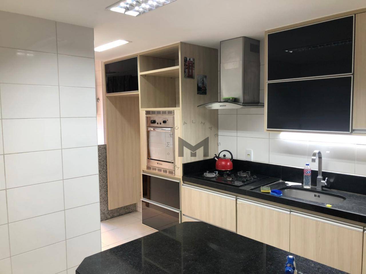 Apartamento à venda com 3 quartos, 90m² - Foto 3