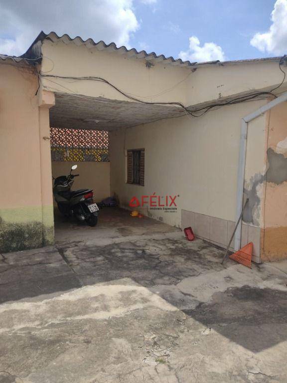 Casa à venda e aluguel com 3 quartos, 216m² - Foto 16