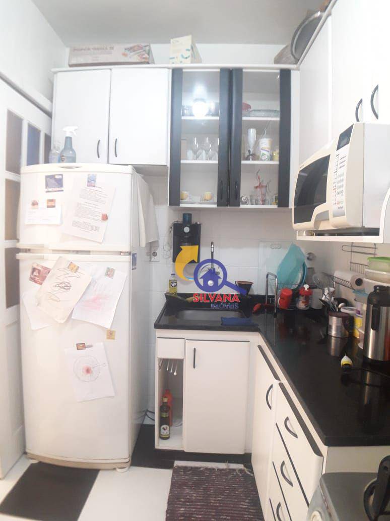 Apartamento à venda com 2 quartos, 67m² - Foto 16