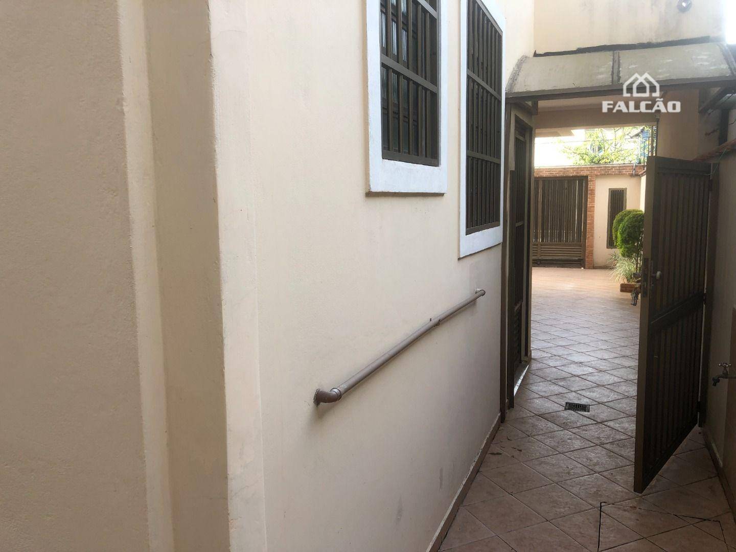 Sobrado para alugar com 4 quartos, 230m² - Foto 5