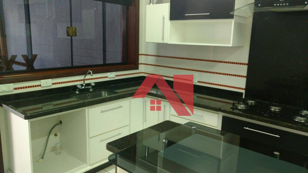 Sobrado para alugar com 3 quartos, 240m² - Foto 6