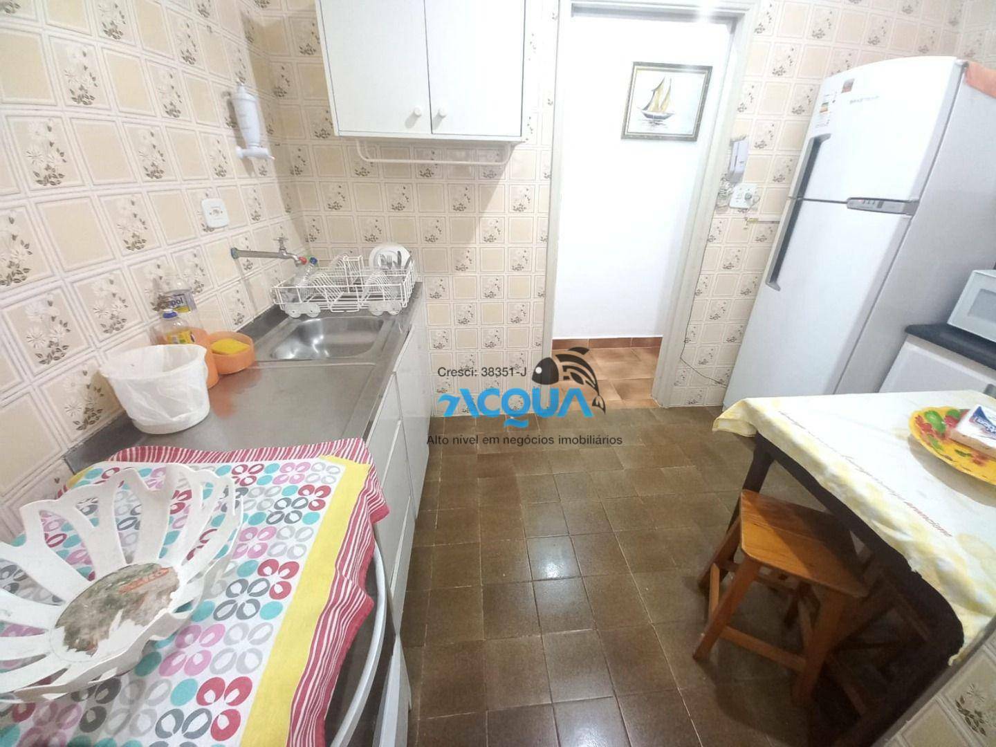 Apartamento à venda com 2 quartos, 70m² - Foto 3