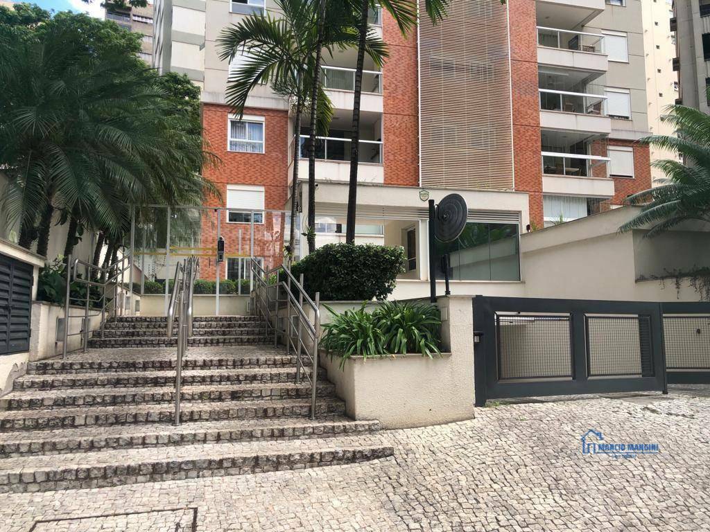 Apartamento para alugar com 3 quartos, 105m² - Foto 1