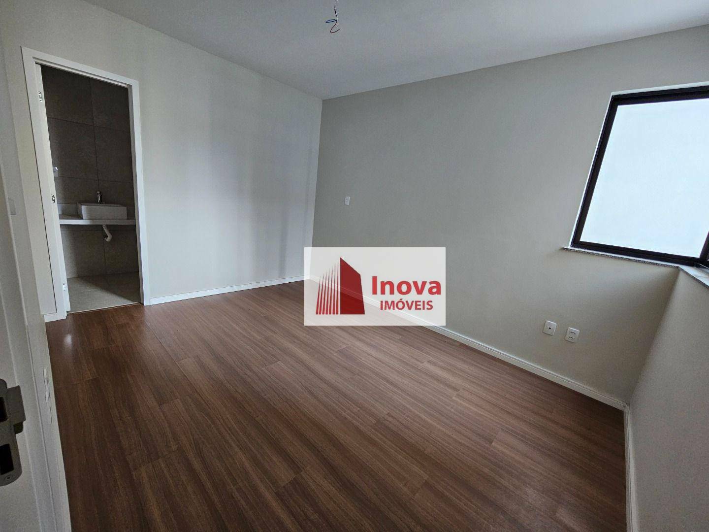 Apartamento à venda com 3 quartos, 170m² - Foto 11