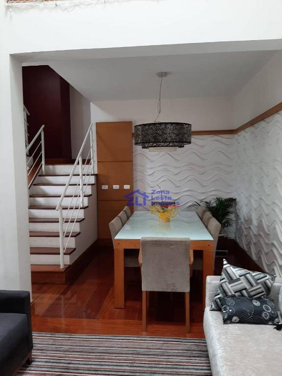 Sobrado à venda com 3 quartos, 200m² - Foto 8