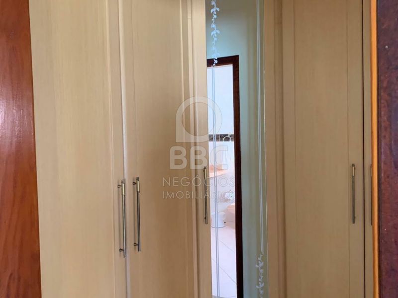 Sobrado à venda com 4 quartos, 347m² - Foto 23