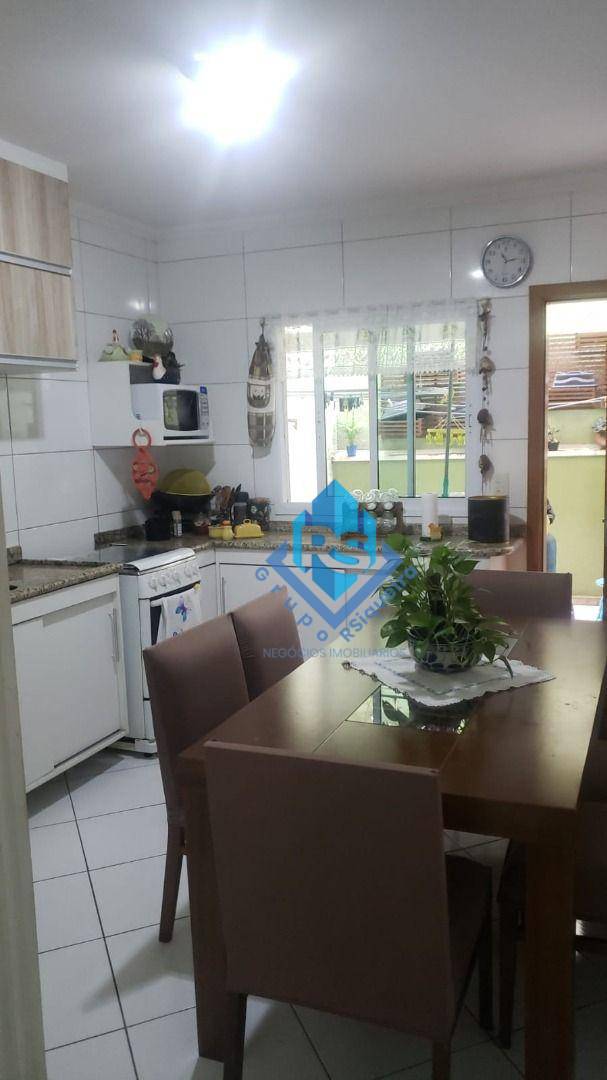 Sobrado à venda com 3 quartos, 114m² - Foto 4