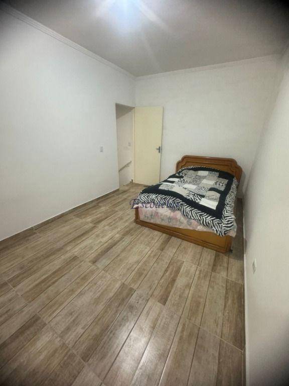 Sobrado à venda com 6 quartos, 240m² - Foto 33