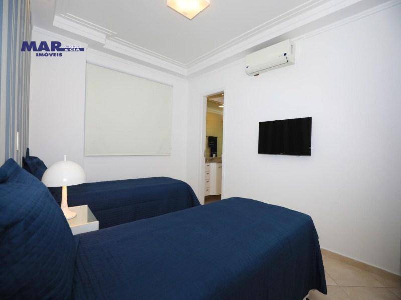 Apartamento à venda com 4 quartos, 176m² - Foto 17