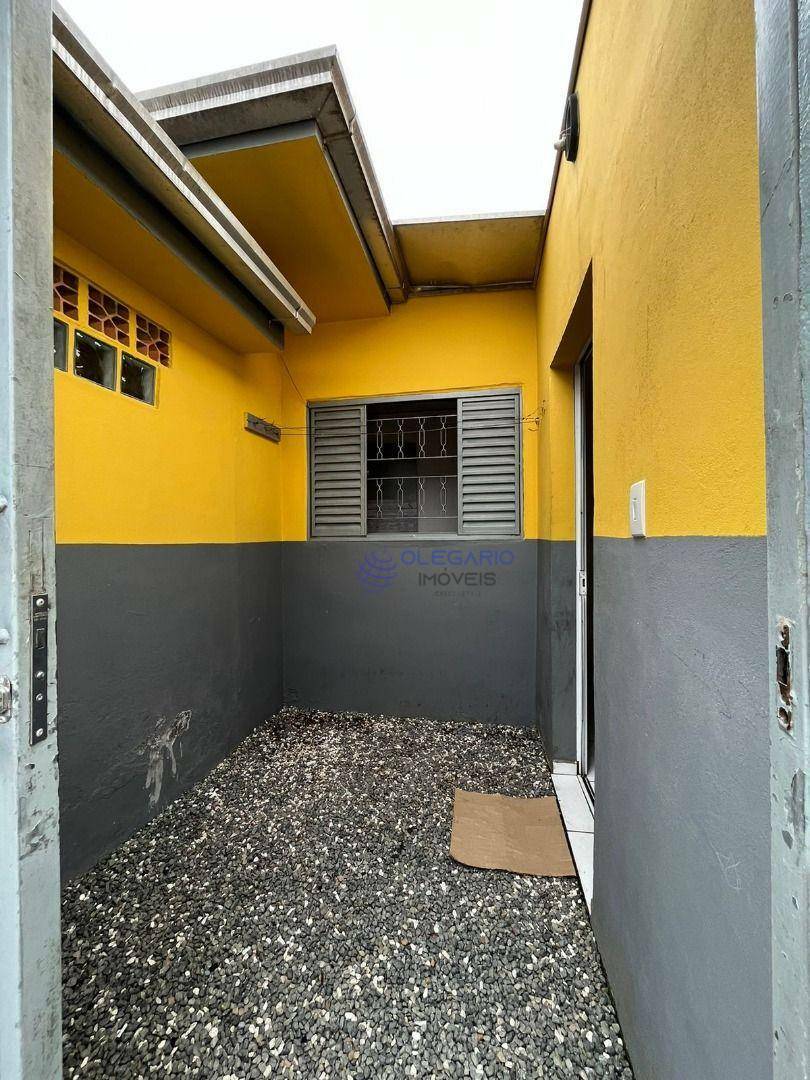 Casa à venda com 4 quartos, 250m² - Foto 5