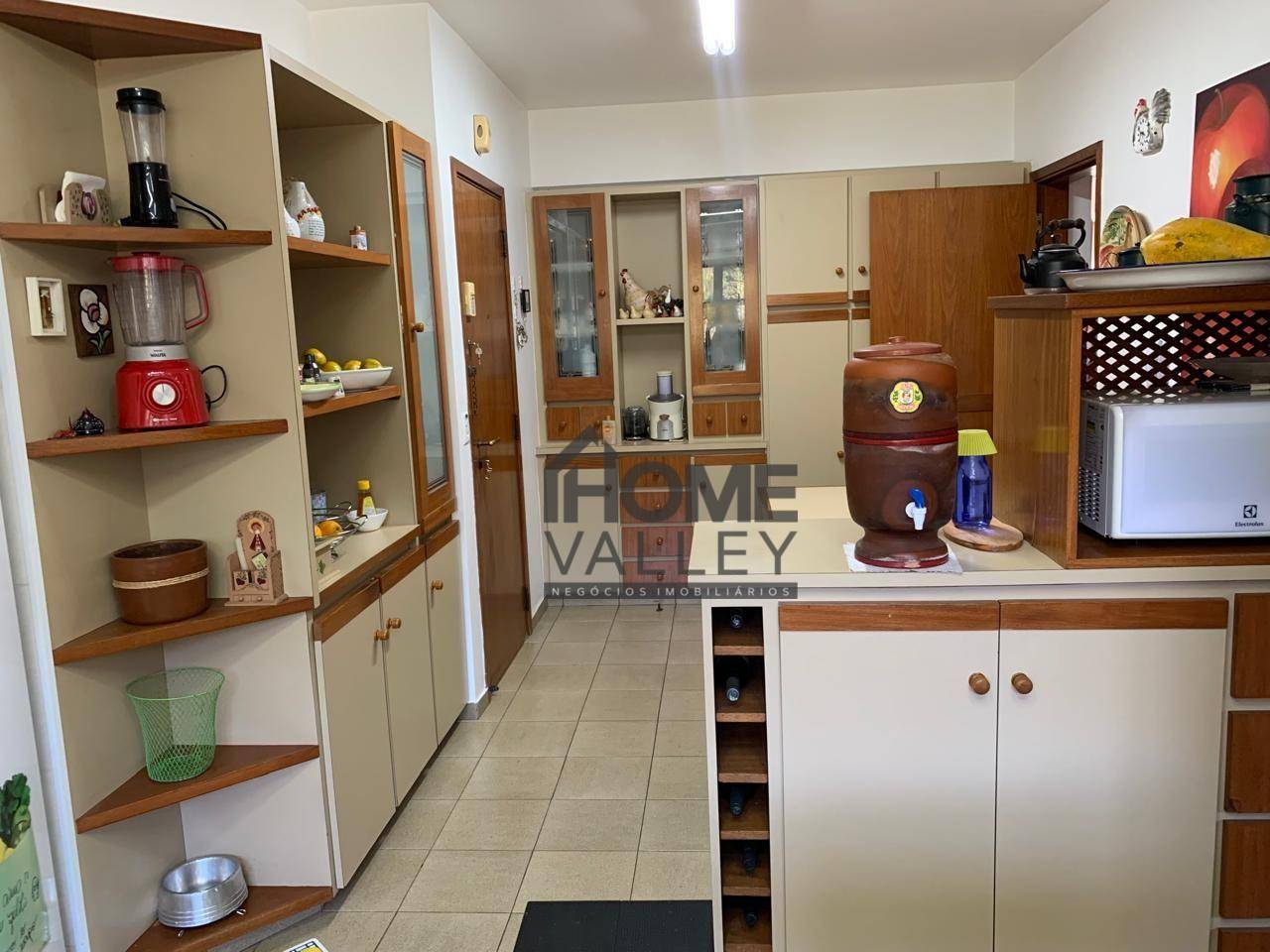 Apartamento à venda com 4 quartos, 200m² - Foto 19