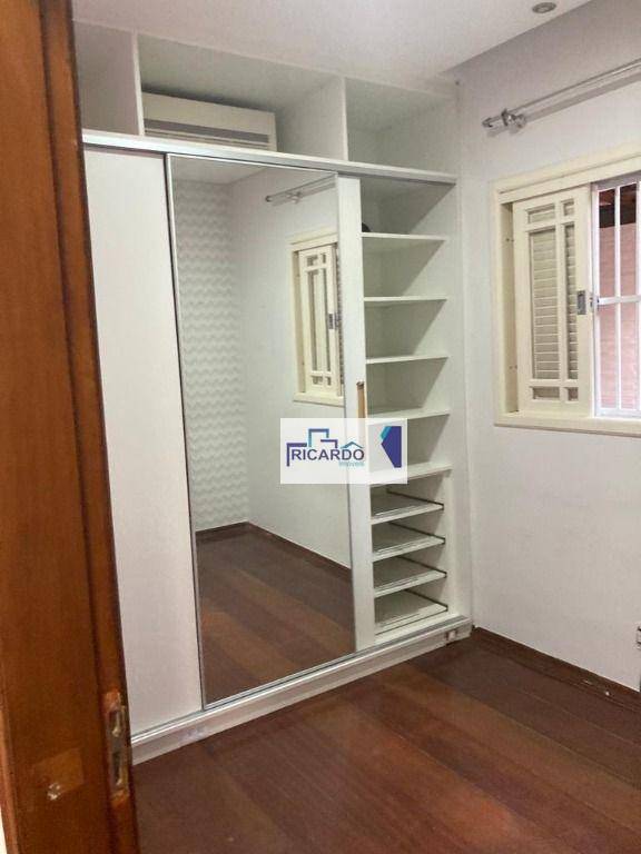 Casa à venda e aluguel com 3 quartos, 250m² - Foto 6