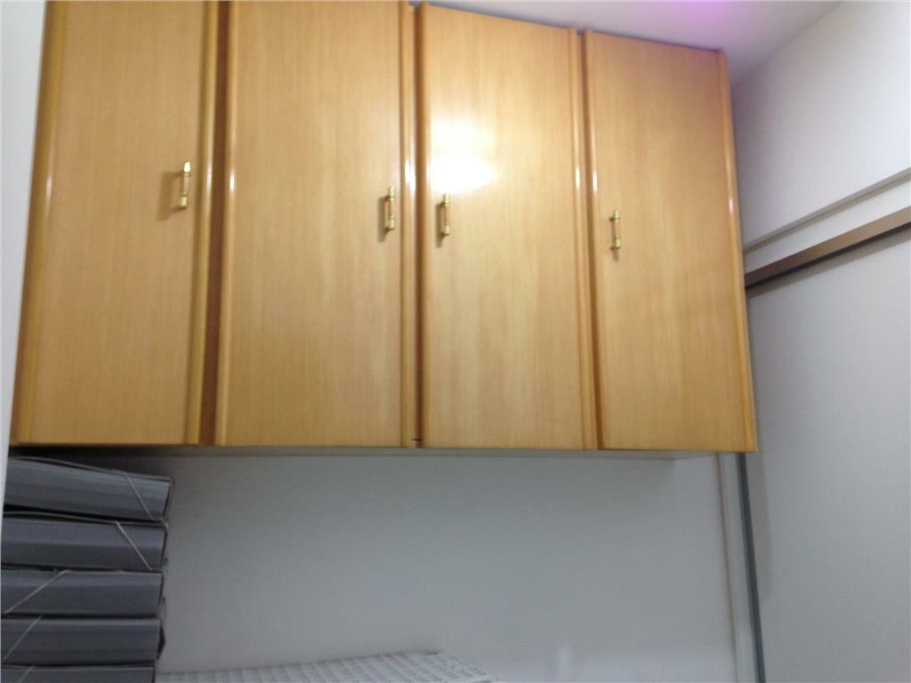 Apartamento à venda com 3 quartos, 234m² - Foto 12