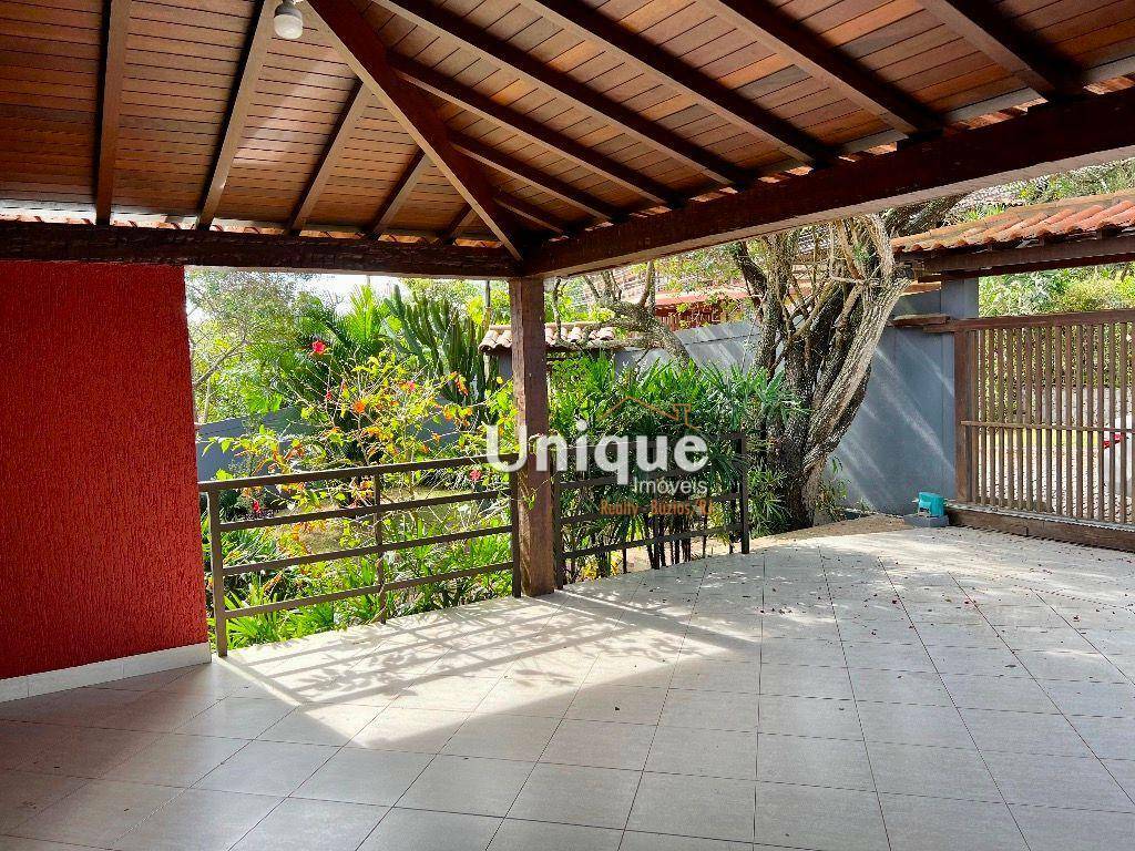 Casa à venda com 4 quartos, 356m² - Foto 10