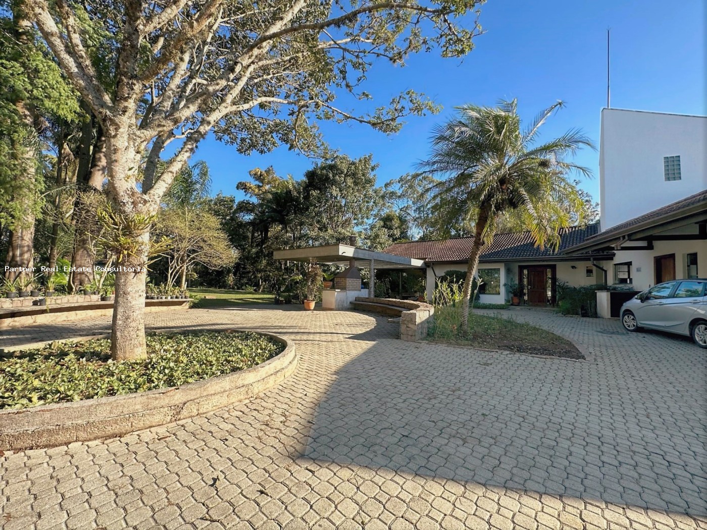 Casa de Condomínio à venda com 3 quartos, 10490m² - Foto 1
