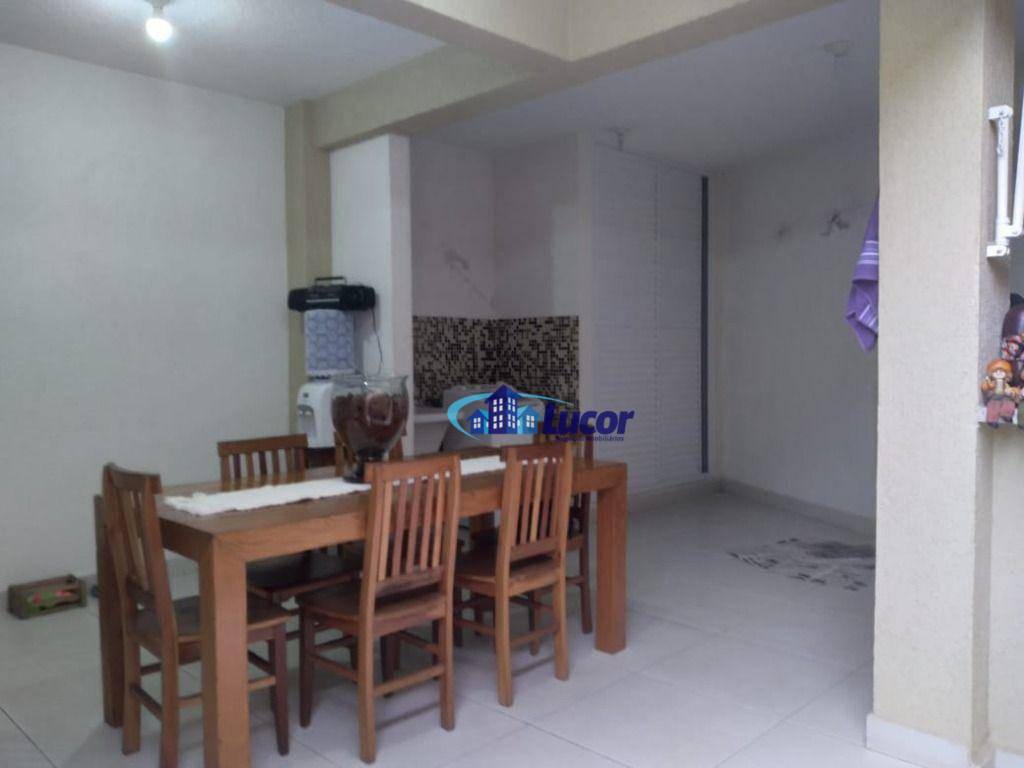 Sobrado à venda com 3 quartos, 200m² - Foto 18