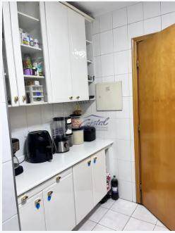 Apartamento à venda com 2 quartos, 62m² - Foto 6