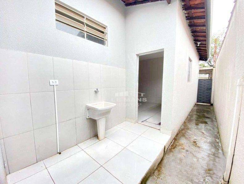 Casa à venda com 2 quartos, 80m² - Foto 10