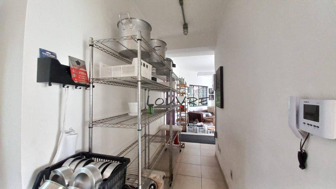 Casa para alugar com 3 quartos, 195m² - Foto 16