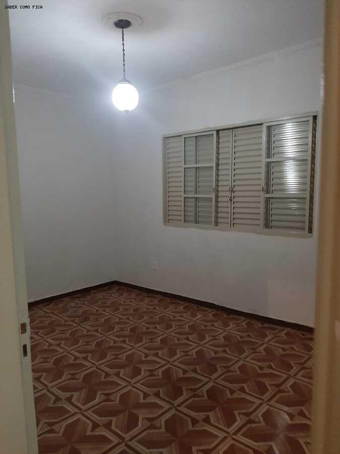 Casa à venda com 3 quartos, 382m² - Foto 20