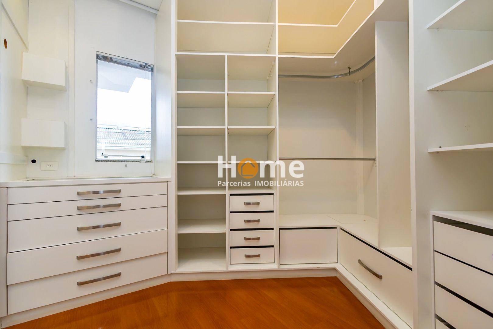 Casa de Condomínio à venda com 4 quartos, 235m² - Foto 32