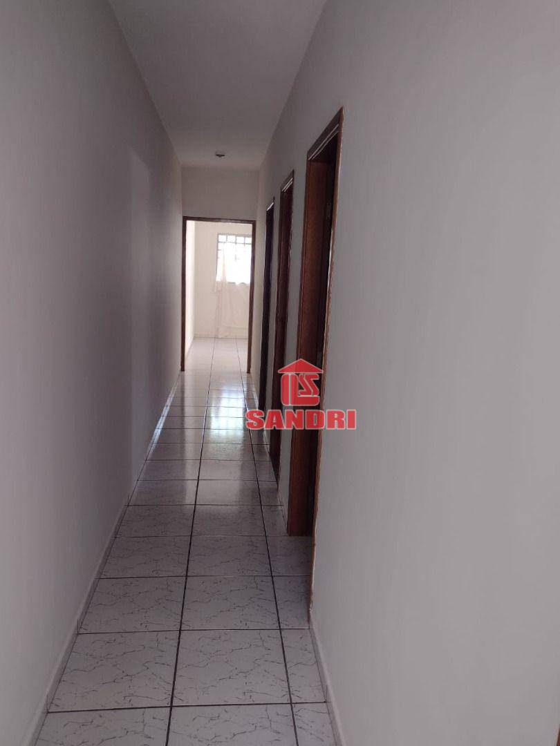 Casa para alugar com 2 quartos, 77m² - Foto 15