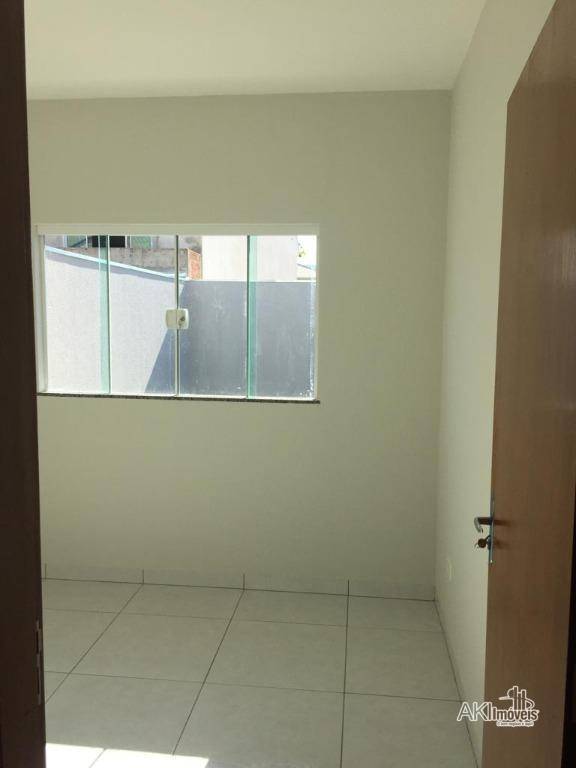 Casa à venda com 2 quartos, 150M2 - Foto 4