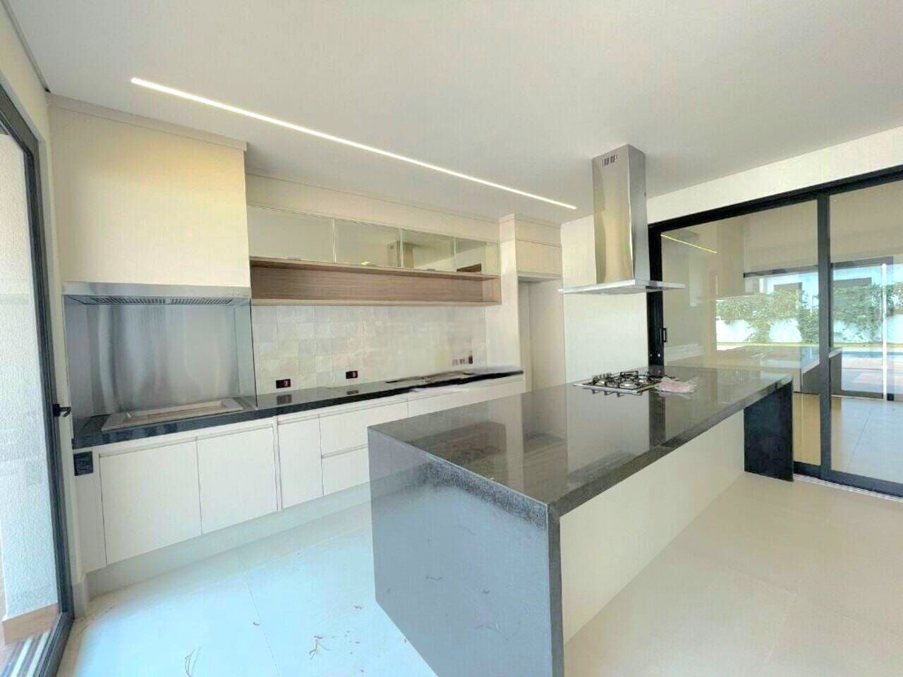 Casa para alugar com 4 quartos, 254m² - Foto 16