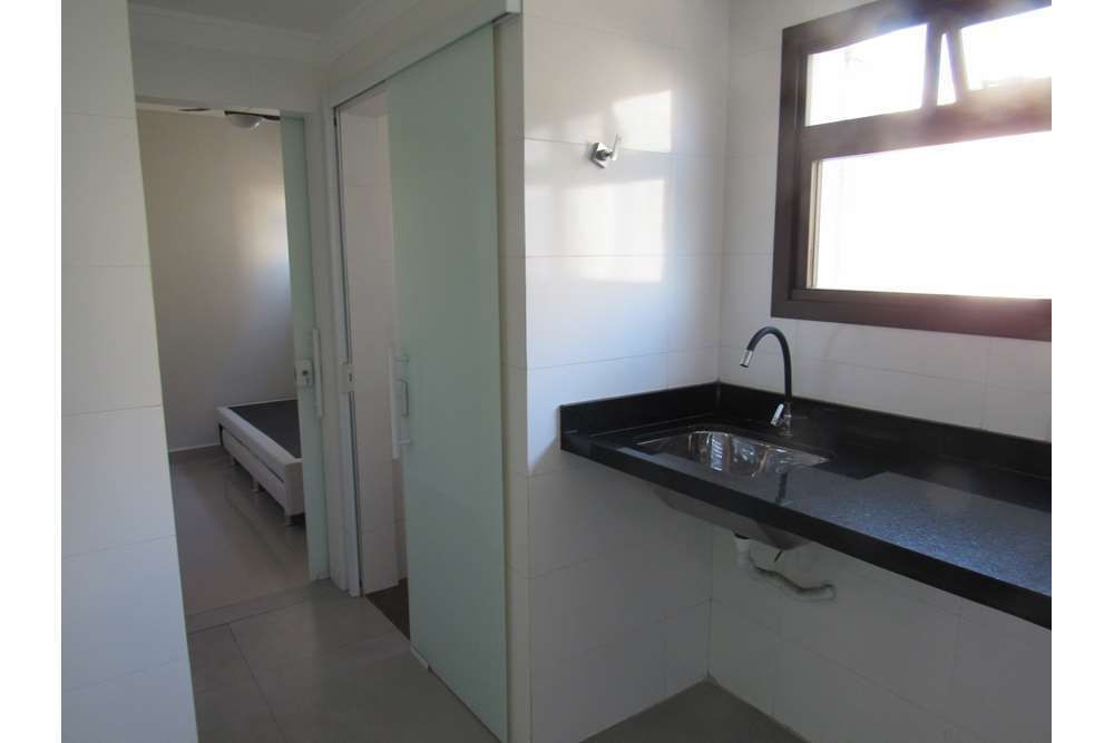 Apartamento à venda com 3 quartos, 130m² - Foto 22