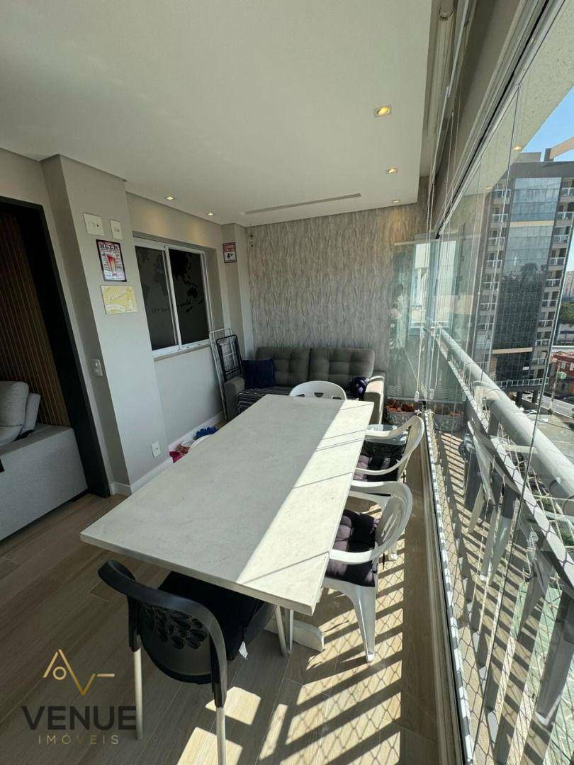 Apartamento à venda com 2 quartos, 66m² - Foto 32