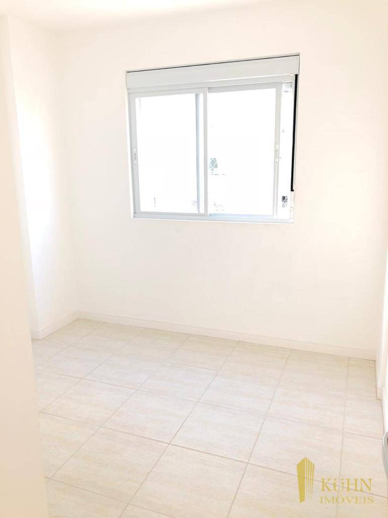 Apartamento à venda com 3 quartos, 86m² - Foto 3