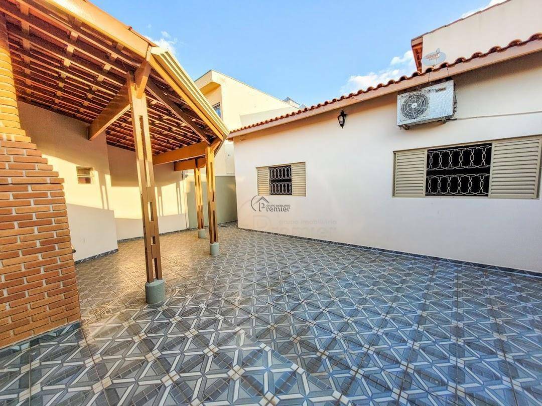 Casa para alugar com 3 quartos, 250m² - Foto 21