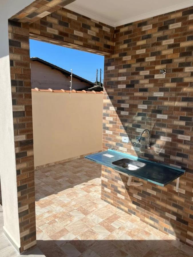 Casa à venda com 2 quartos, 150m² - Foto 2