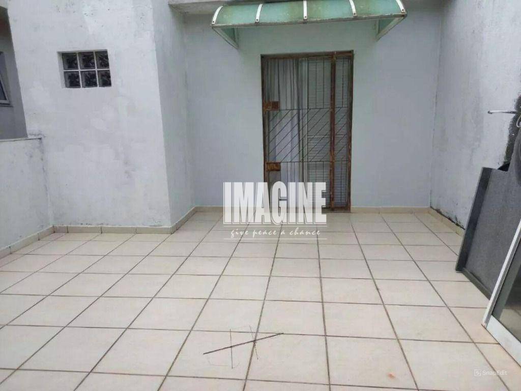 Sobrado à venda com 2 quartos, 180m² - Foto 16