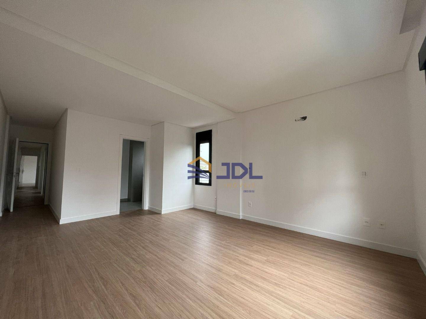 Apartamento à venda com 4 quartos, 218m² - Foto 10