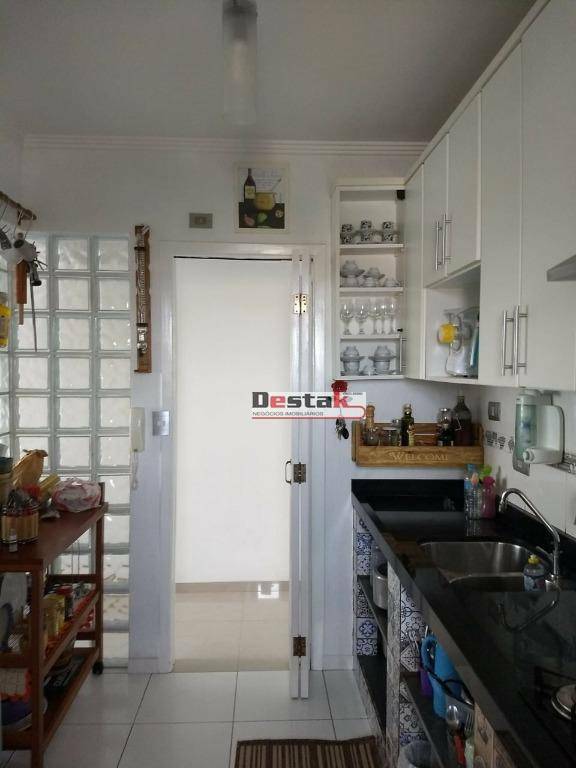 Apartamento à venda com 3 quartos, 65m² - Foto 23